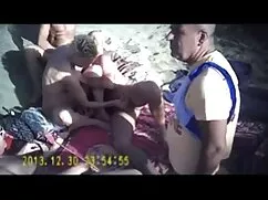 او در زمان دهان مرد  ...