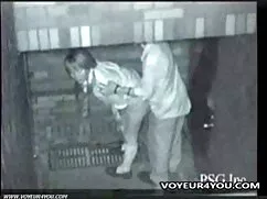 نوجوان, استفراغ کردن ...